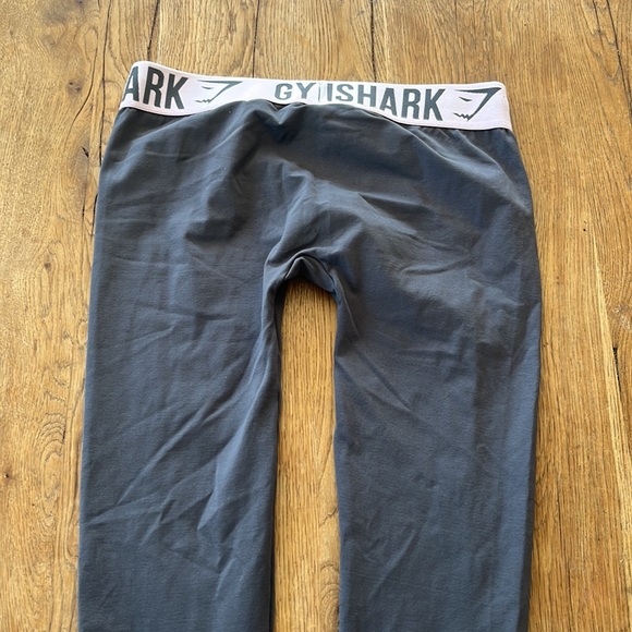 SOLD Gymshark Pants Leggings size medium - Picture 3 of 6